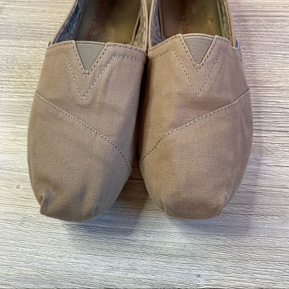 BOBS tan taupe cloth loafers memory foam and arch pillow size 7 - Picture 3 of 9